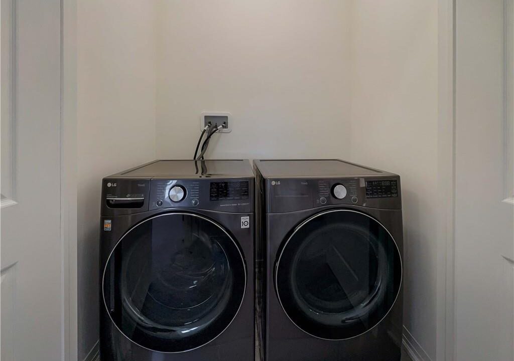 d381ade106685117b00252aea2b9a118-m22.jpeg