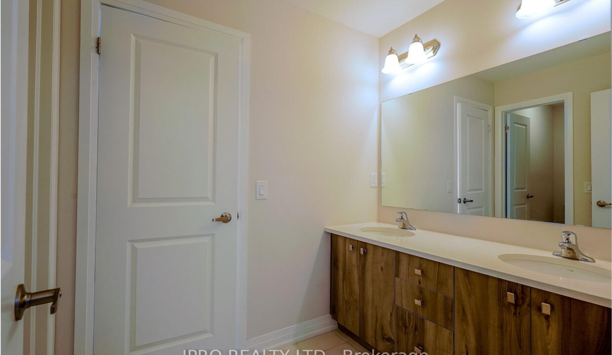 010808ea-689b-4354-9bdd-abbef3cf00cb-l.jpeg