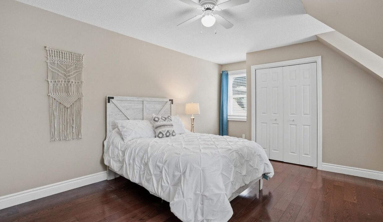 038db890-76e0-43cb-8846-82b7e717b7b1-l.jpeg