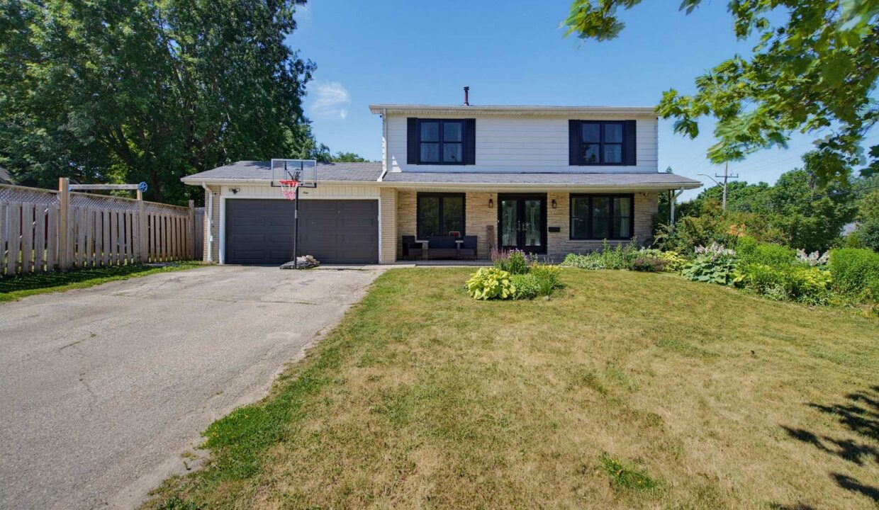 05c8d3fd-3434-4dad-bc90-900463f81c38-l.jpeg