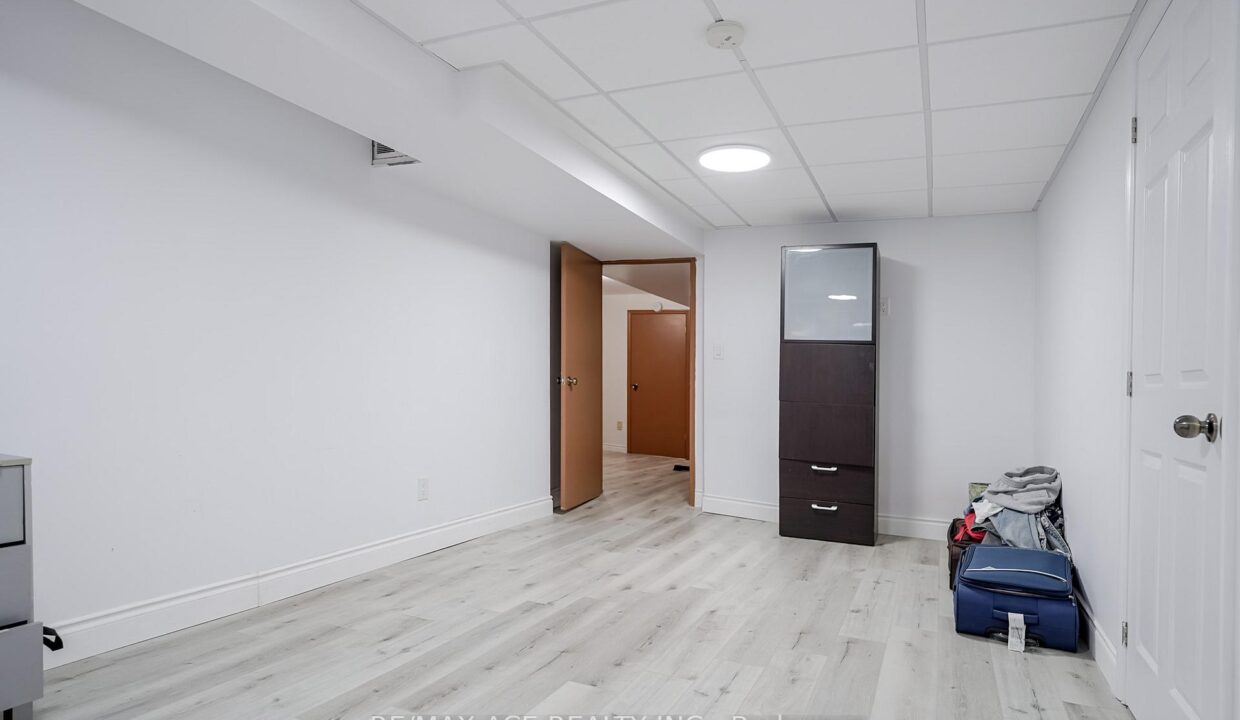 09206263-d43a-46f7-96b6-8ab8f986d809-l.jpeg