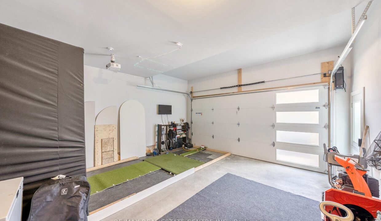 0d19e330-6f50-46bd-9dfa-78f29101fe31-l.jpeg