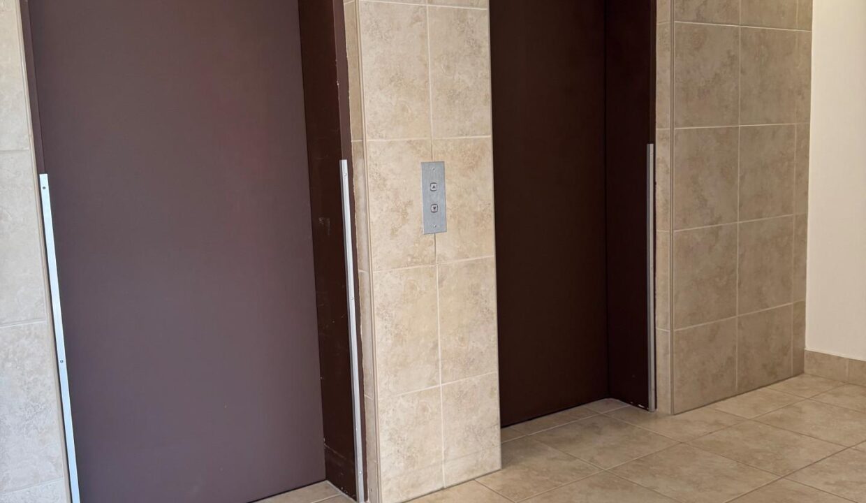 115d4a2c-20d1-478f-a051-1cbe0935878f-l.jpeg