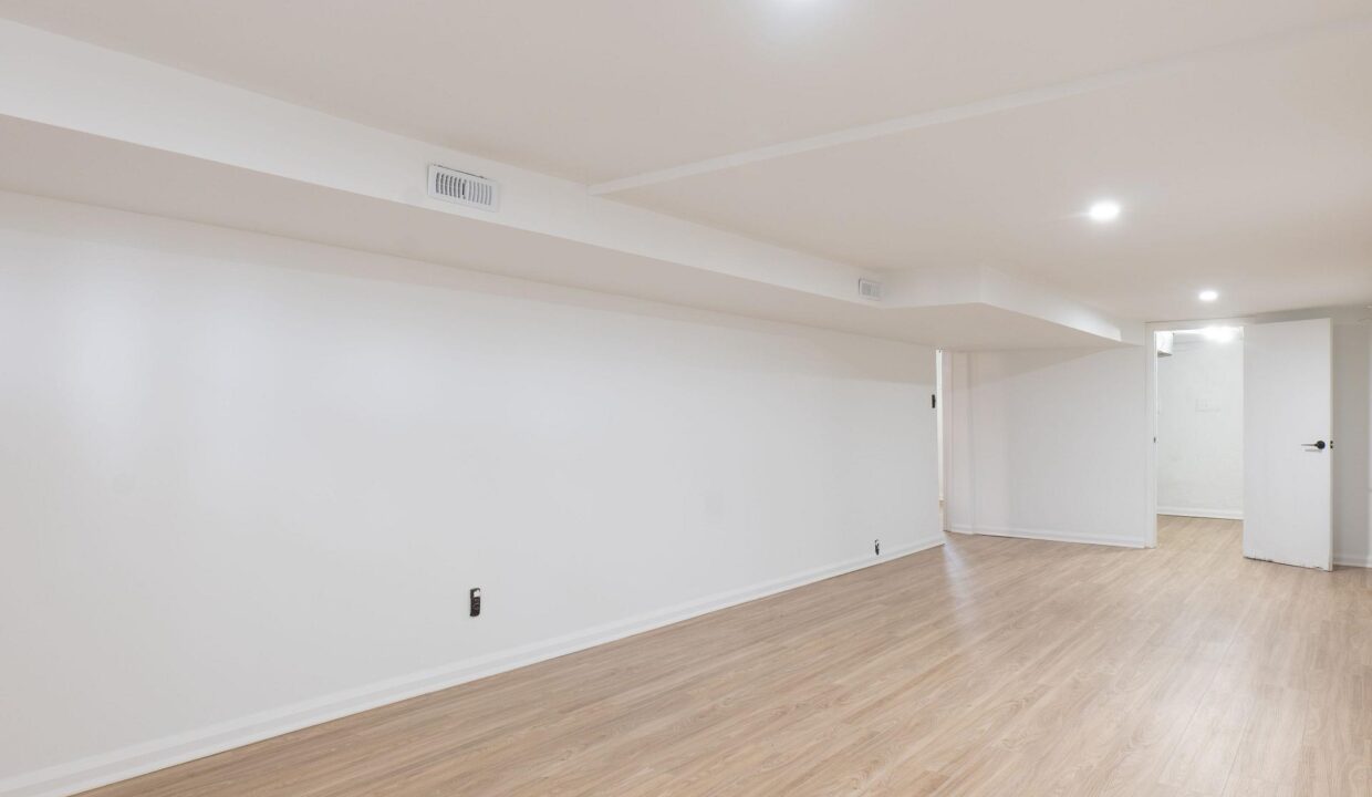 130557df-4fc6-440b-a53f-ad7e2b4b65fa-l.jpeg