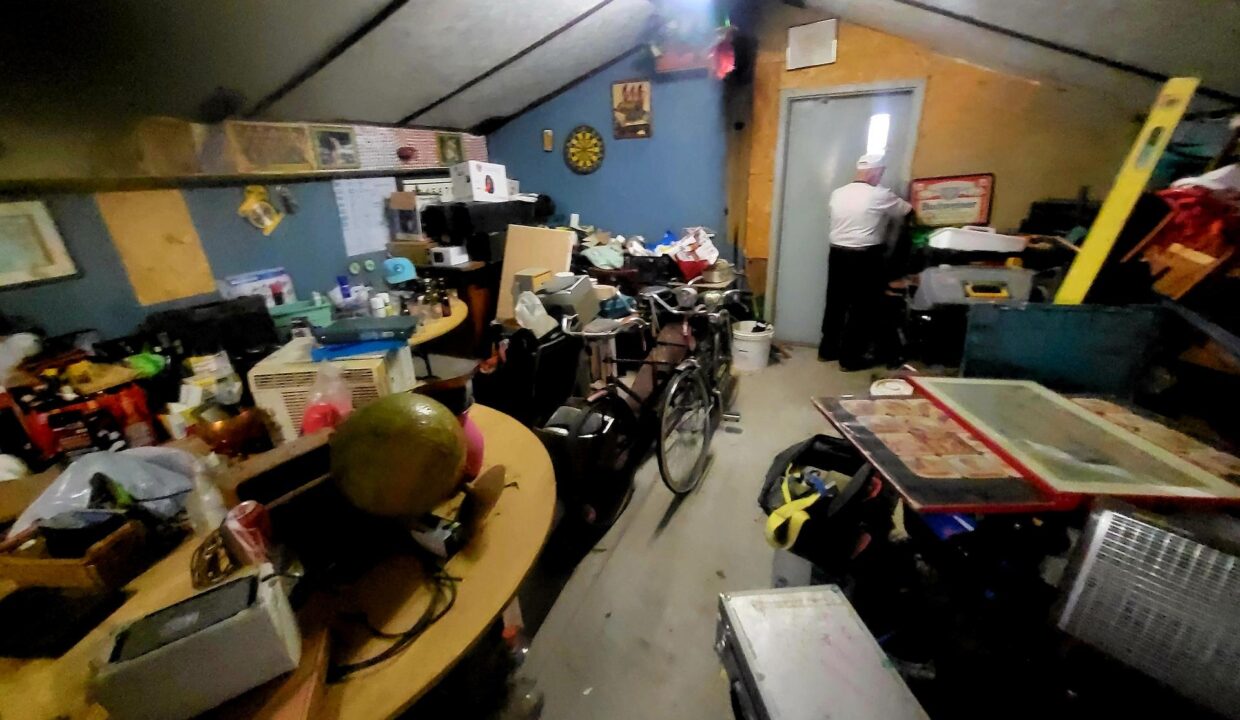 16467034-9f02-4673-874f-cdf81850690e-l.jpeg