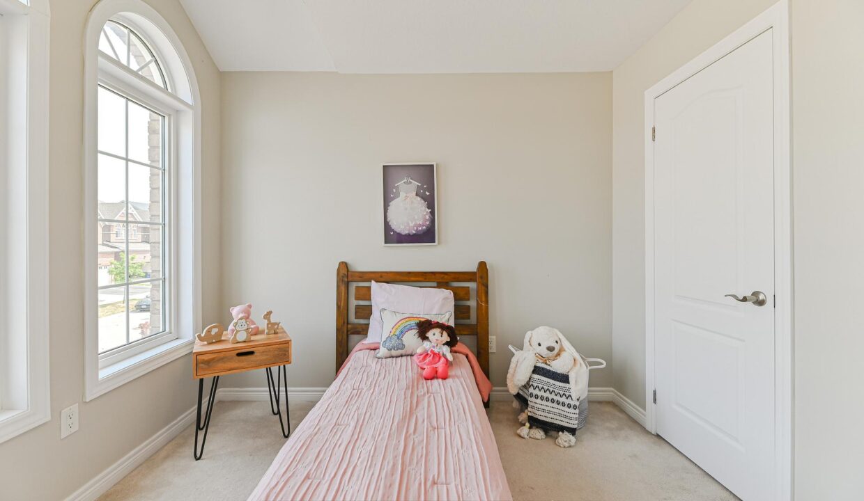 1d9b8863-451b-49cf-94fe-7b807f8a7feb-l.jpeg