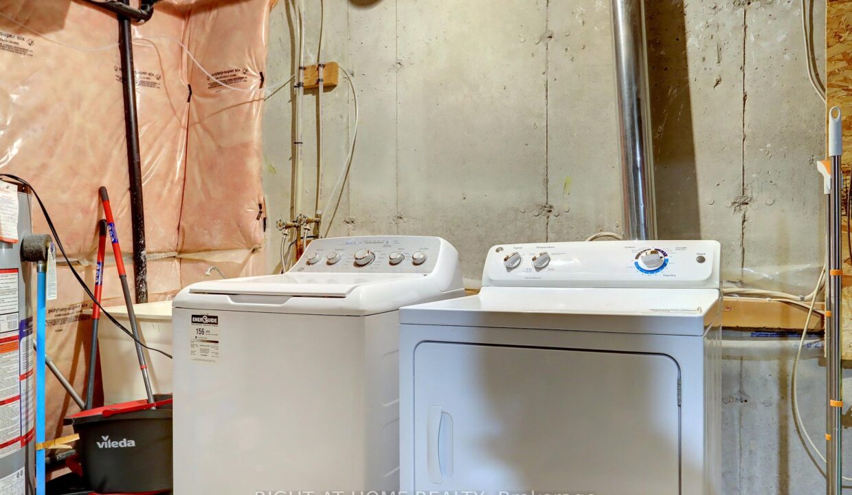 21585dcb-d9fa-474a-9797-c7b8c249d23e-l.jpeg