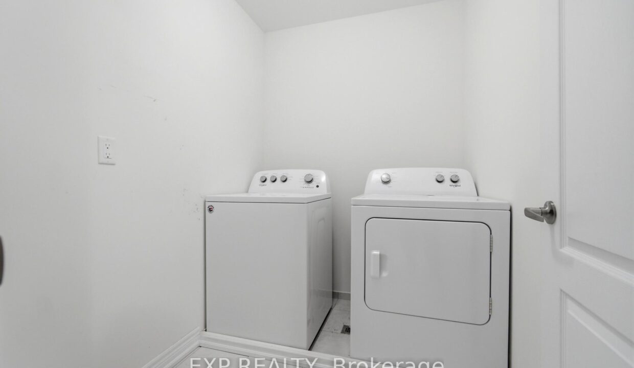 28c4d8f5-6e34-47a4-9fbe-7a263005e3d4-l.jpeg