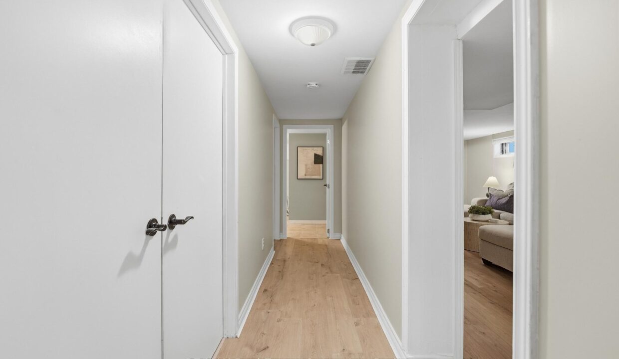 2c116f8e-dfc0-407a-a440-a763be548748-l.jpeg