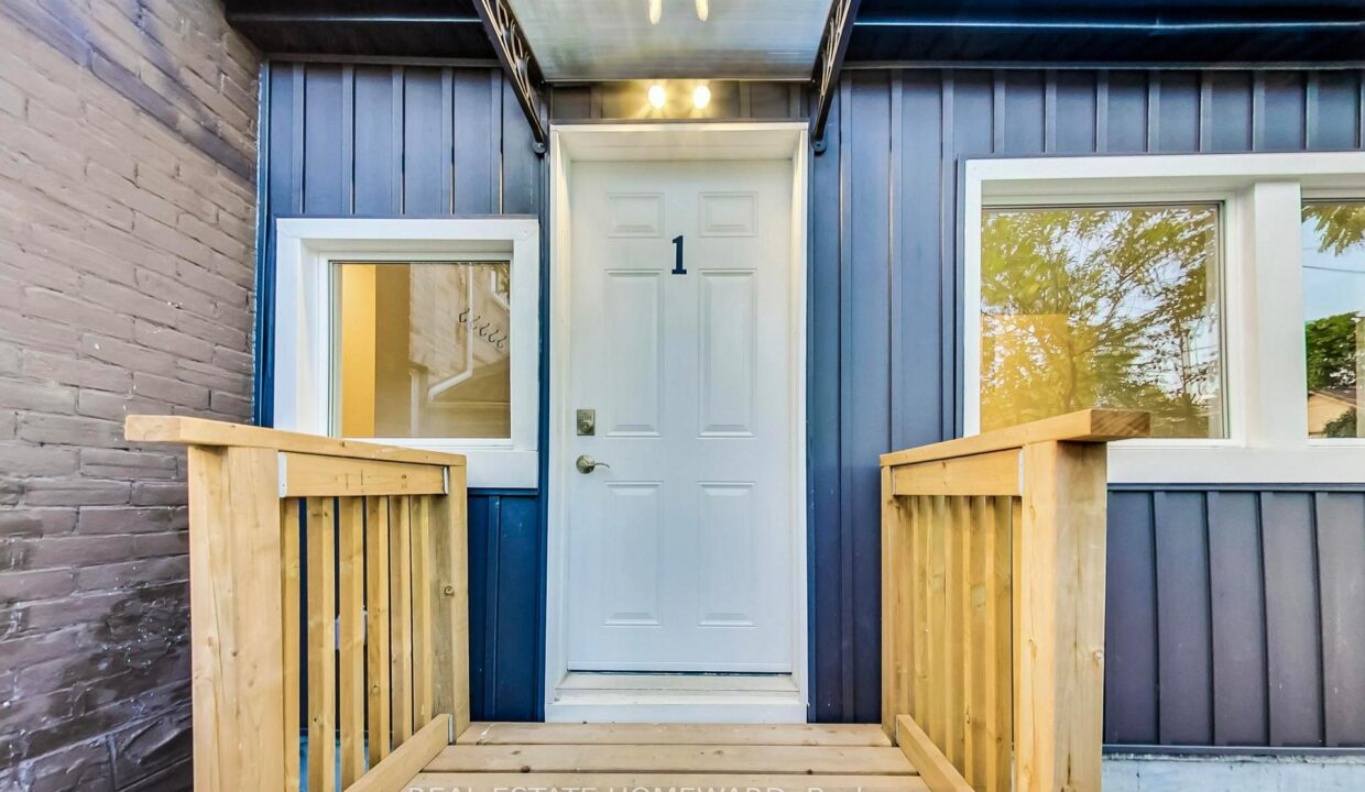 2c52dfe1-3da6-40d8-9240-e5e95ac0c9c3-l.jpeg