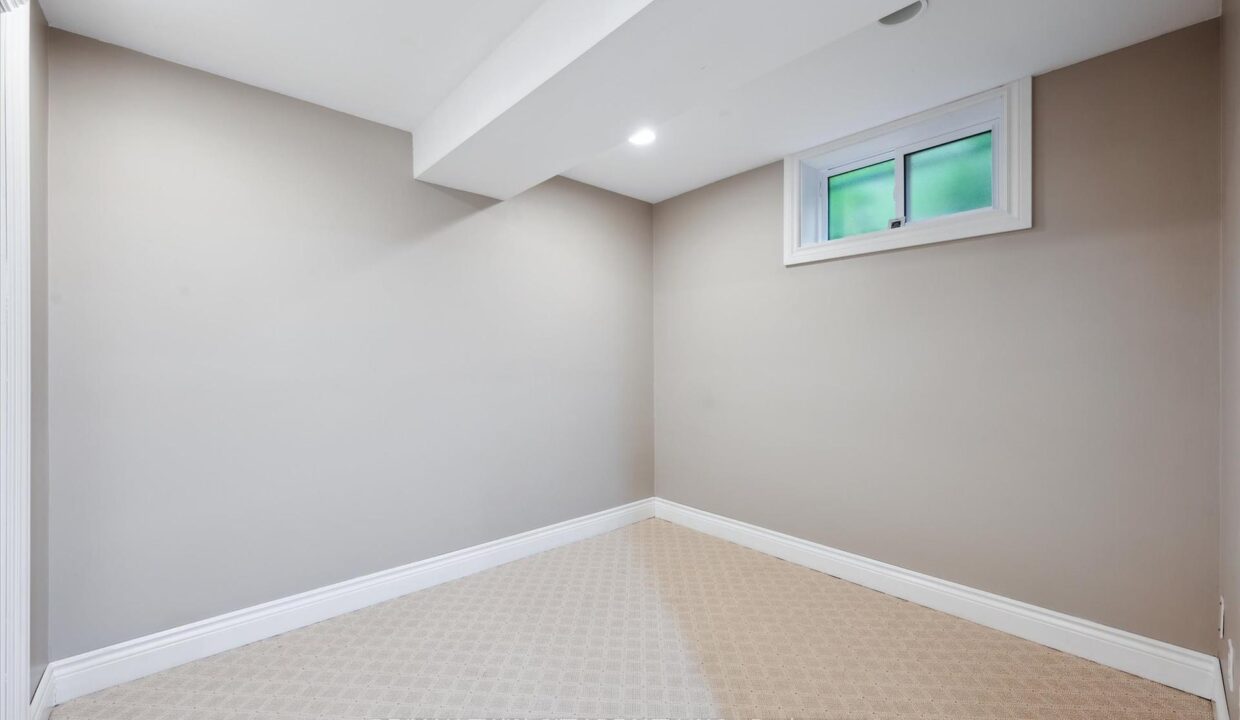 2e4b4326-e079-4012-aba0-f8939c428e20-l.jpeg