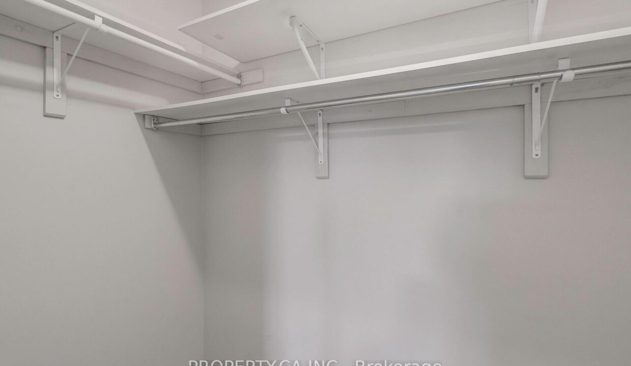 2f4a5ab7-0cdf-49c7-a441-75c828d857d0-l.jpeg