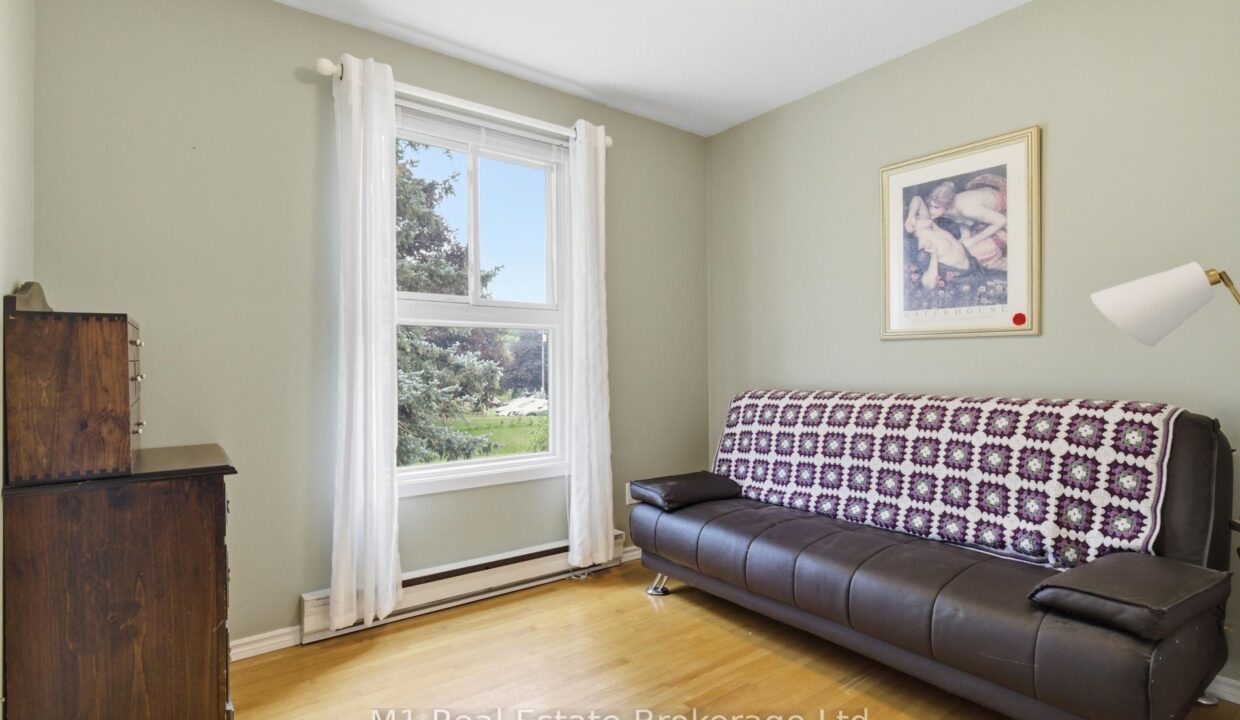 2f801d4b-5b85-4307-b818-30c2b647ccbb-l.jpeg