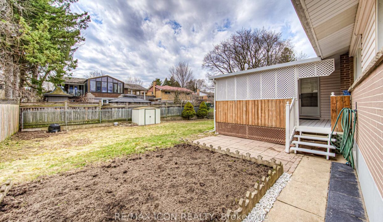 31116298-fe03-4ef0-ab25-0a33a26bee77-l.jpeg