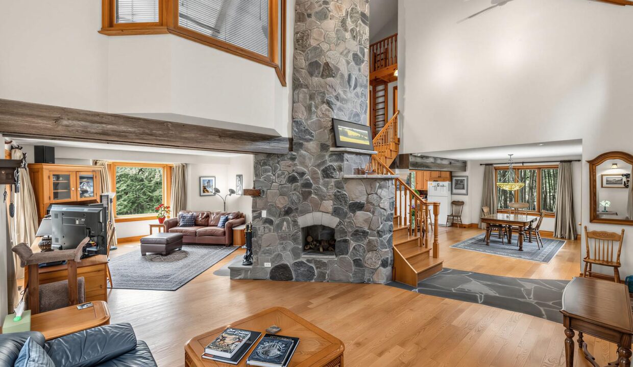 3284f271-b157-44ec-b4bc-122a2f2e9ce9-l.jpeg