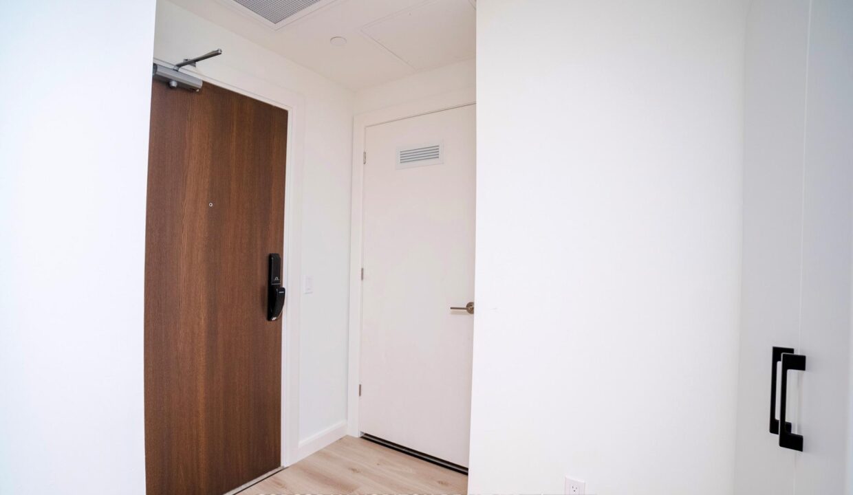 33ec4c98-9018-438f-bcce-d647e0618383-l.jpeg