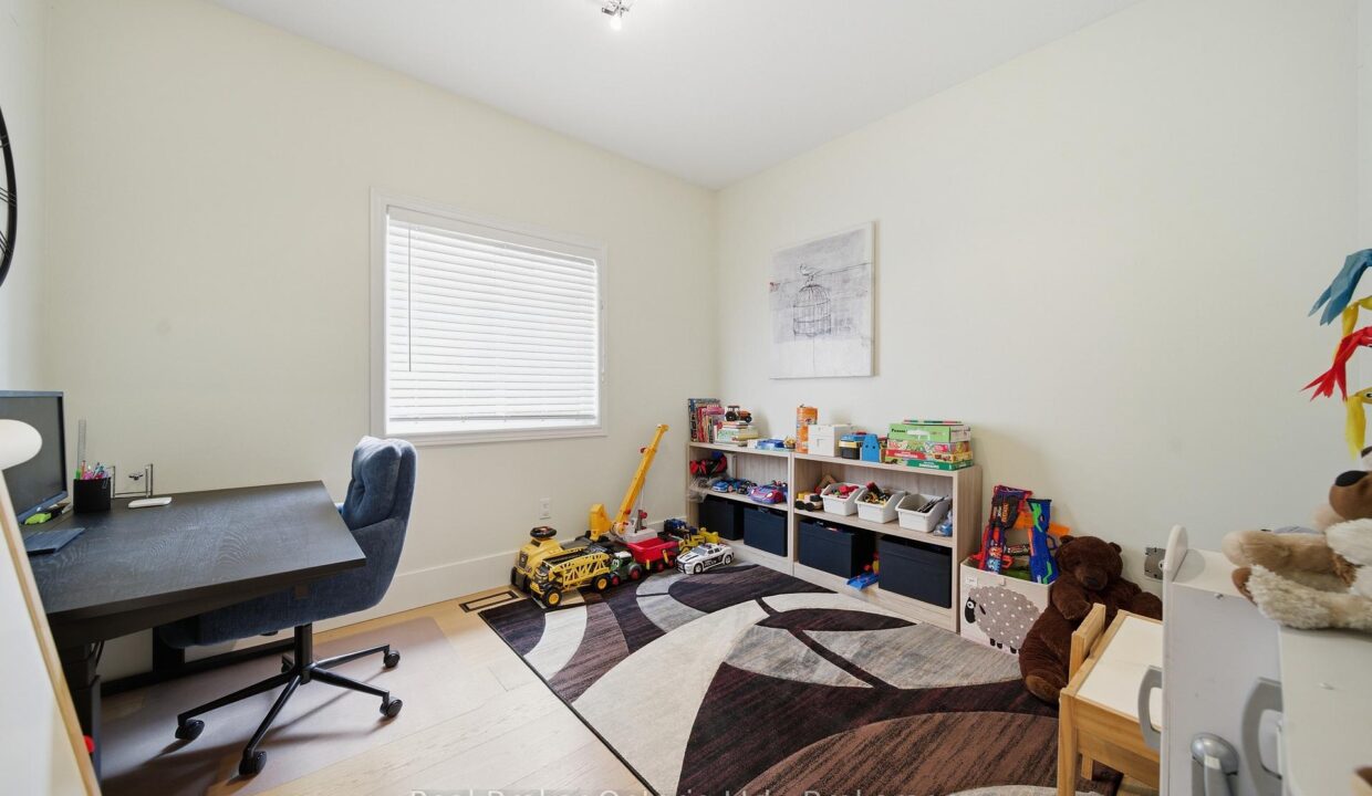 343f944f-a2ed-42ef-aa7f-e1c6d51d5bce-l.jpeg