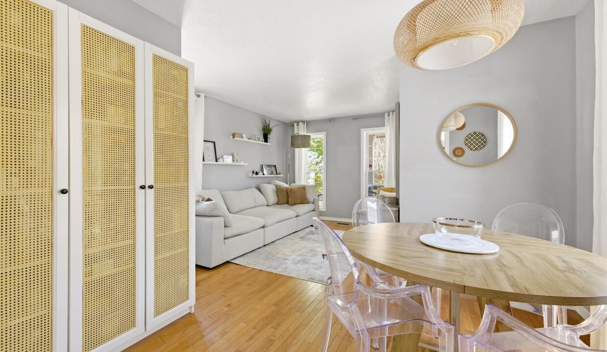 3866fb6b-6a94-4d49-b6eb-7da71ff22f7d-l.jpeg