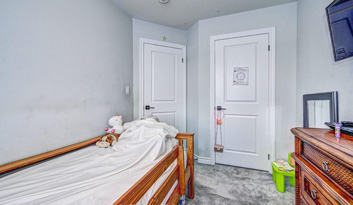 38d14730-d301-4a62-8808-84e47484261d-l.jpeg