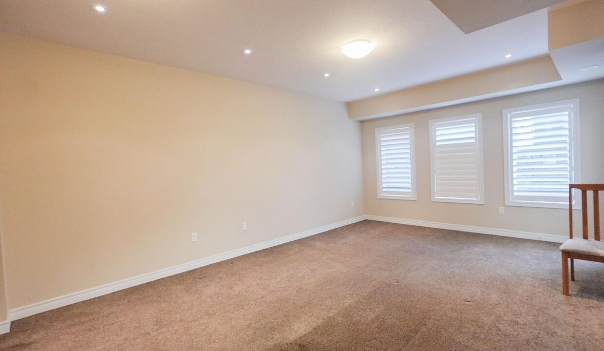 3b29e321-6f17-4c6d-85b8-9691b0480dde-l.jpeg