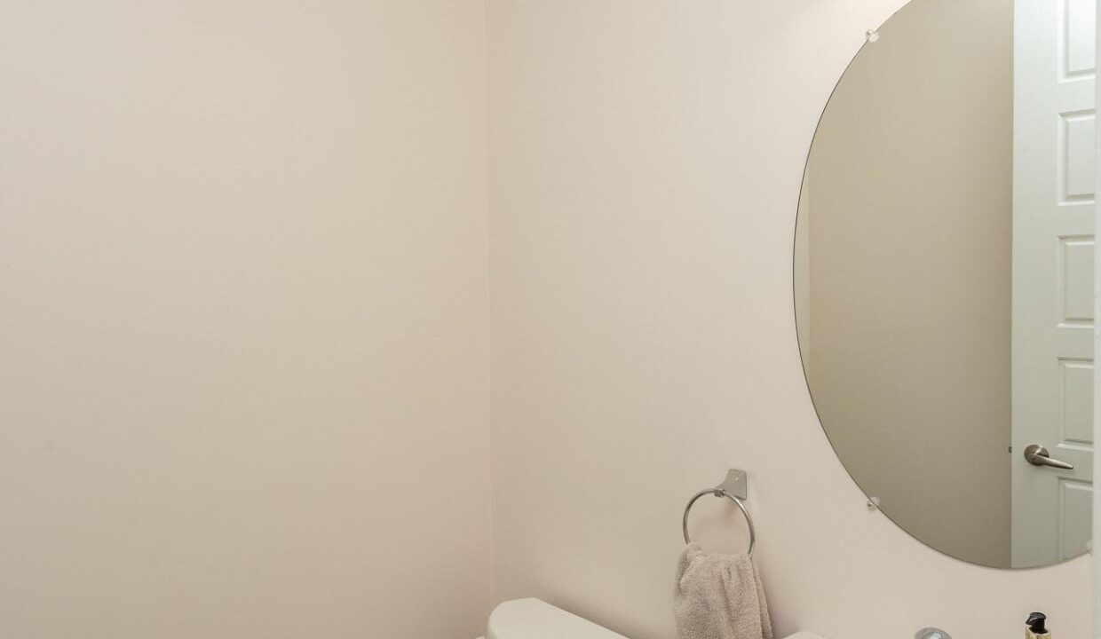 445d6869-cee3-425e-9310-ce2623241b45-l.jpeg
