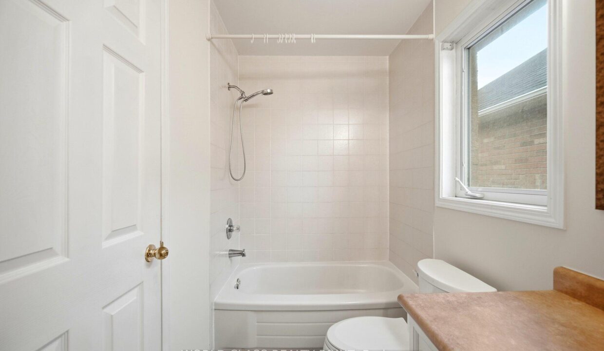 4afc9918-7860-49bb-903b-0a6077551d20-l.jpeg