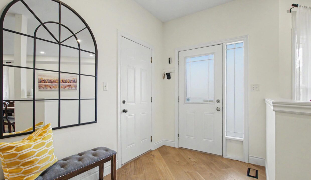 4e37b073-43e4-4314-beda-9ba0fb8aaf46-l.jpeg