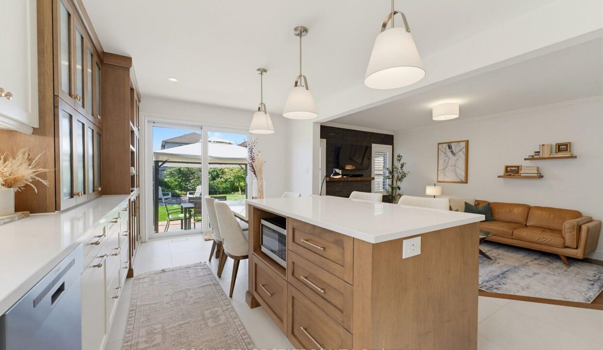 4f0716d5-5ce0-4dc9-83dc-5989a1411728-l.jpeg