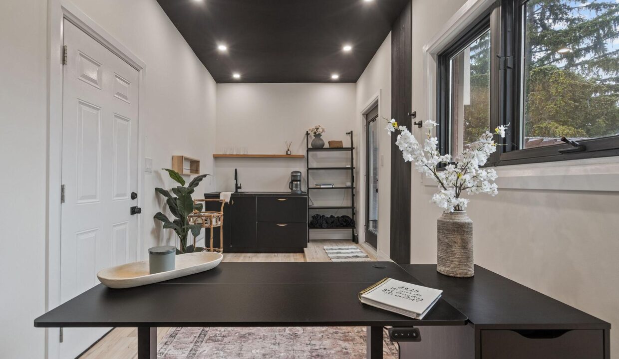 53fc7247-dddc-456d-ad08-1f2d297a5945-l.jpeg