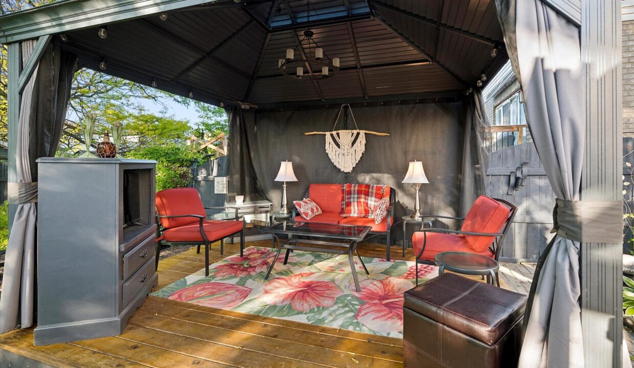 58749a74-2701-44ca-aebb-0de33897b346-l.jpeg
