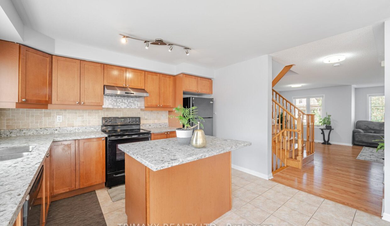 59bd12ba-9511-4b9c-9d1f-352123dc9860-l.jpeg