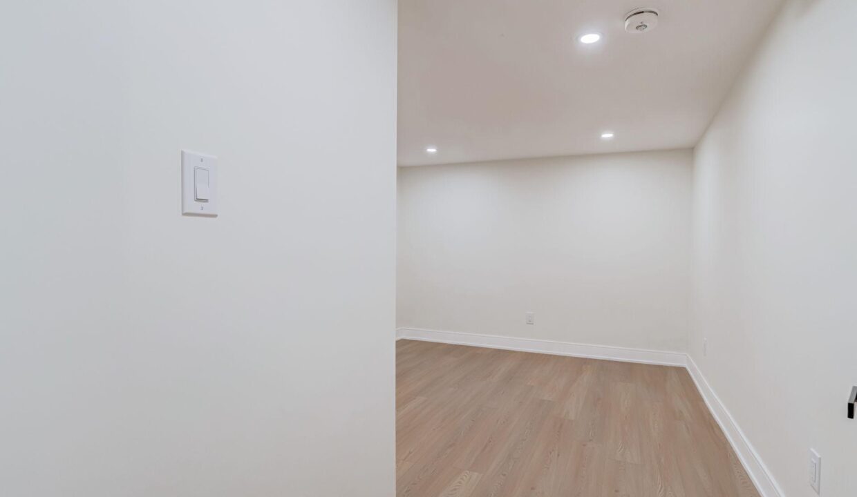 5a873d65-47c3-4aa8-9437-6a64d7401509-l.jpeg