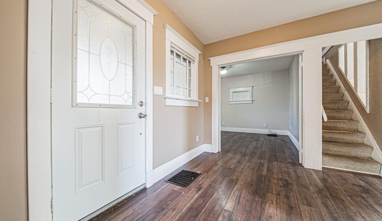 5ac1fb3c-f915-46bd-9786-e16e1846ca30-l.jpeg