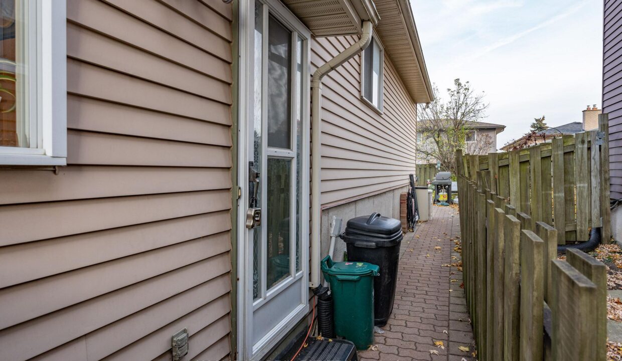 5b484044-6829-4e9a-ae55-cb14ca0bd200-l.jpeg