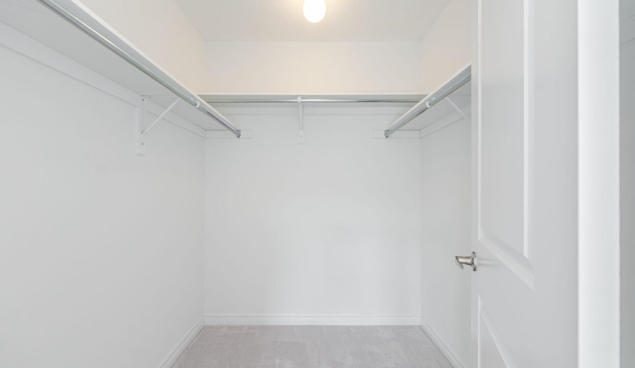 5fd890ca-b087-4cd9-ad78-a3d7d4a66ad2-l.jpeg