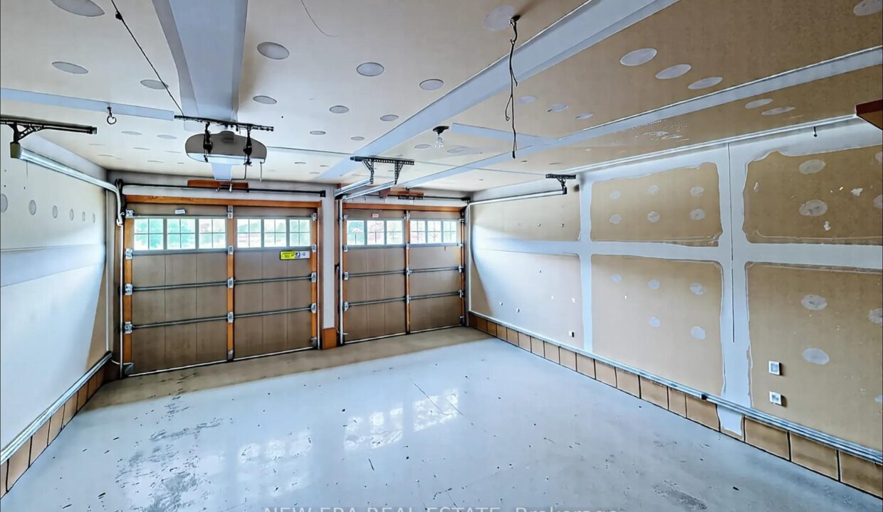 637eda5b-b13a-4365-83e1-928803086c5e-l.jpeg
