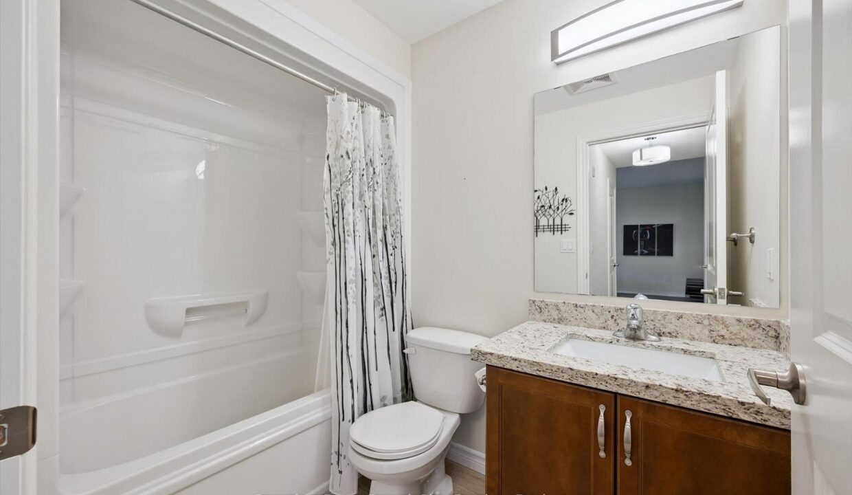 64a575f8-d205-4882-aa4a-135dc4ffe5ba-l.jpeg