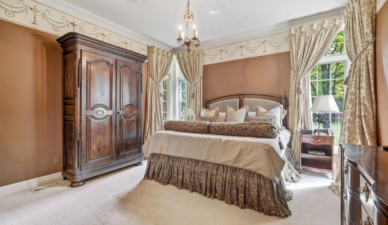 6bed5986-fded-45af-9e0f-59b07c83137b-l.jpeg