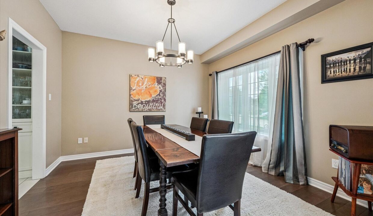 700b9844-e58a-4471-865b-b1a5f7407255-l.jpeg