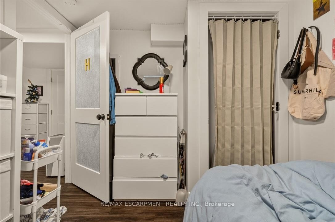 72c68254-12c0-42c5-8423-daa0b2b4a609-l.jpeg
