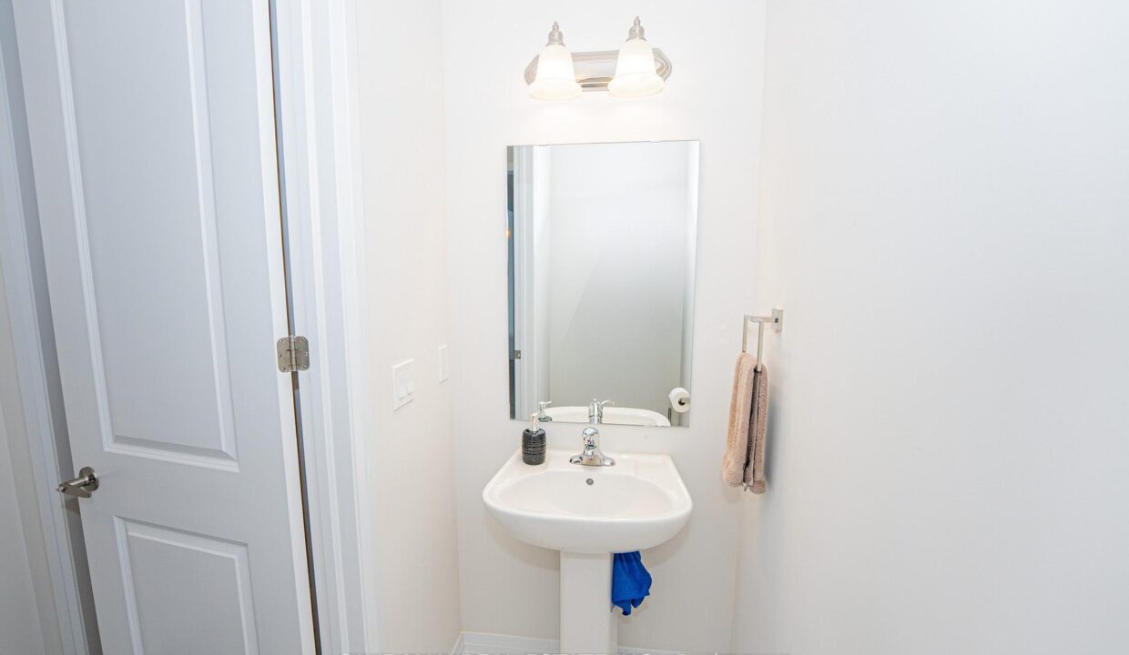 7437b493-d2ff-4001-a825-a49c5c91af39-l.jpeg