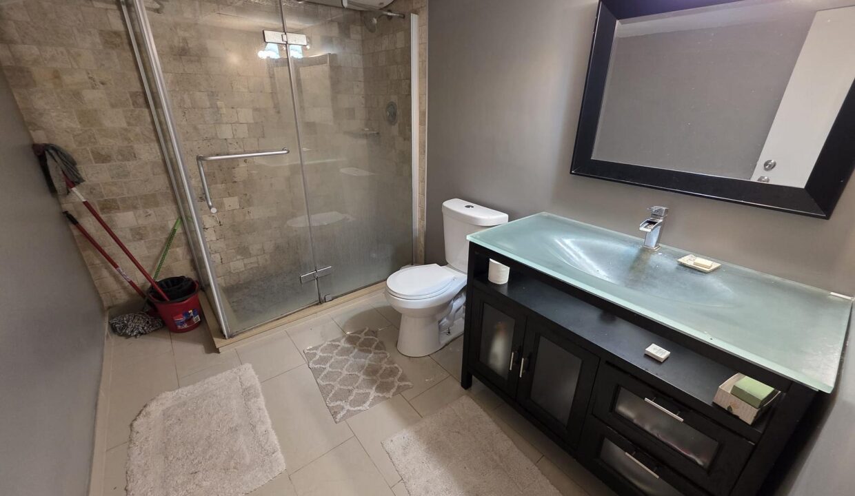 7548da52-3db4-4bed-bf1b-e0842b30283e-l.jpeg