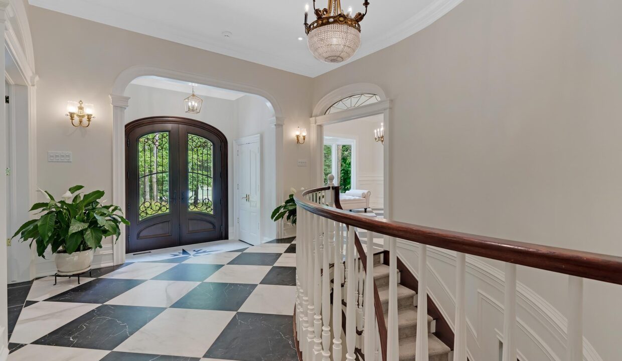 7b83c355-f2df-43a2-beba-53fc540cdf16-l.jpeg