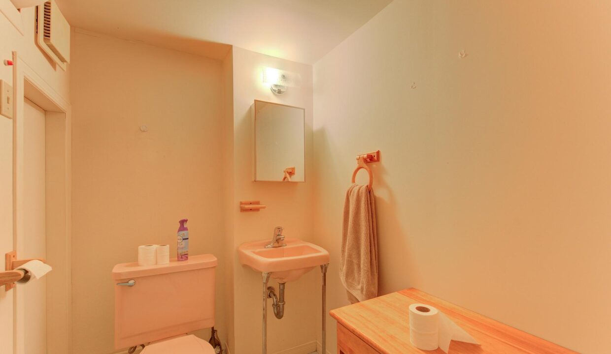 7d219e60-8655-4a58-8bfe-794ca4ed404e-l.jpeg