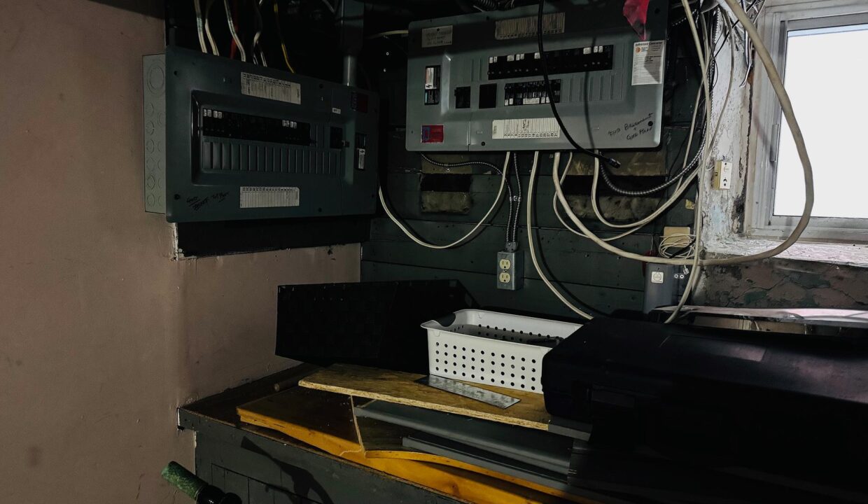 7d6e09b4-a09c-4442-ad99-a763a96b2131-l.jpeg