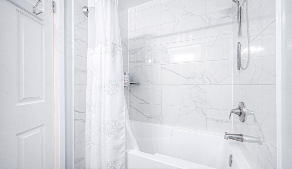 7f52662b-1592-42fe-8758-a6b4904d91b0-l.jpeg