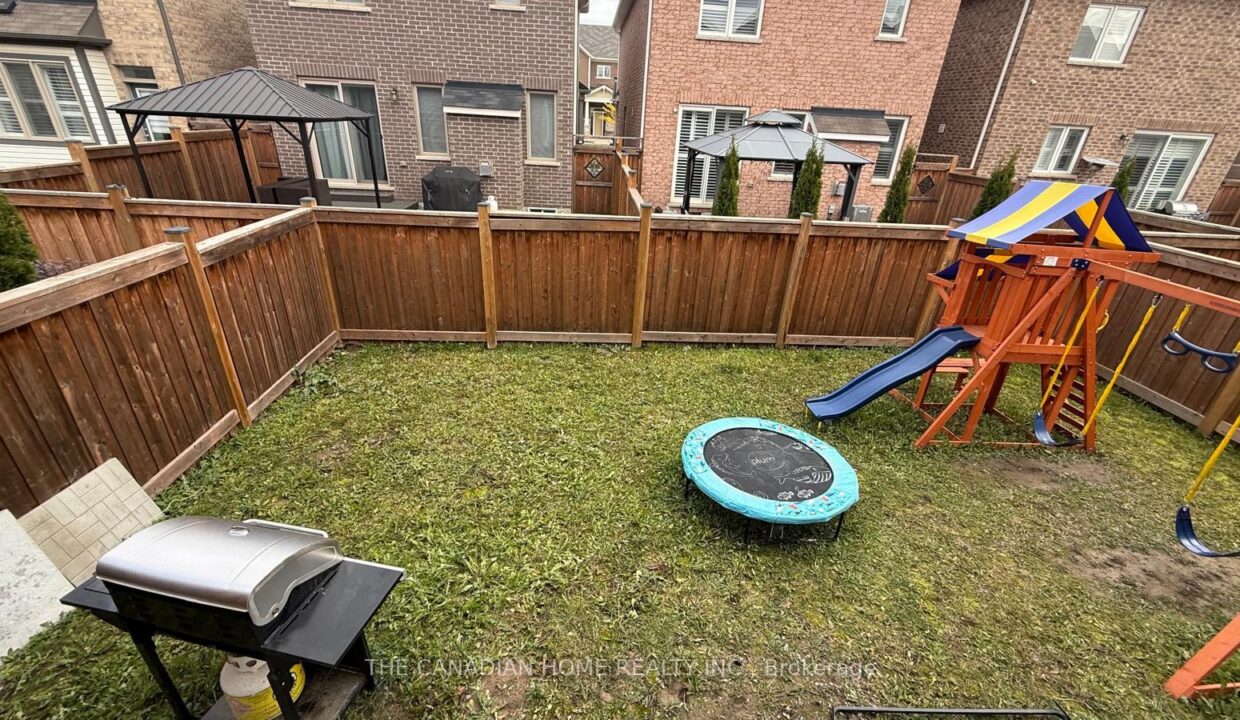 850bd131-bc2e-48b4-b45a-d2869814722e-l.jpeg