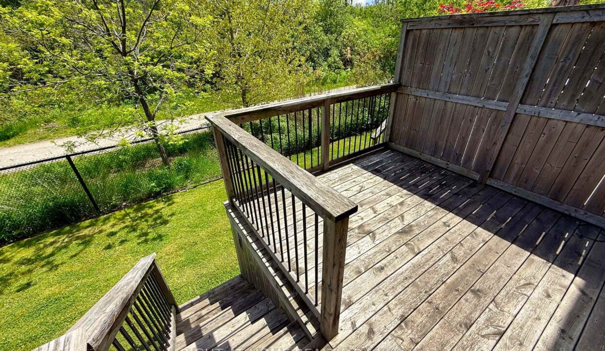 855d03c5-76b6-4663-a8bd-31814861ed47-l.jpeg