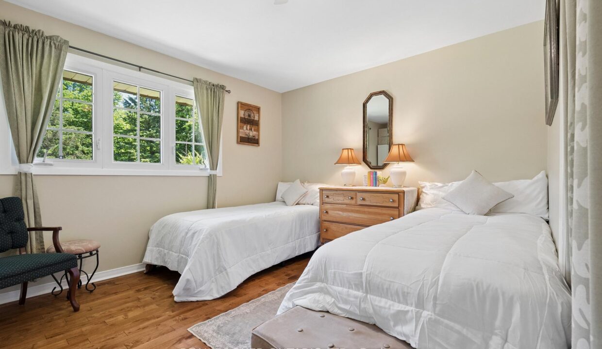 8a43c42f-6a04-41a3-b431-432a065d2bc1-l.jpeg