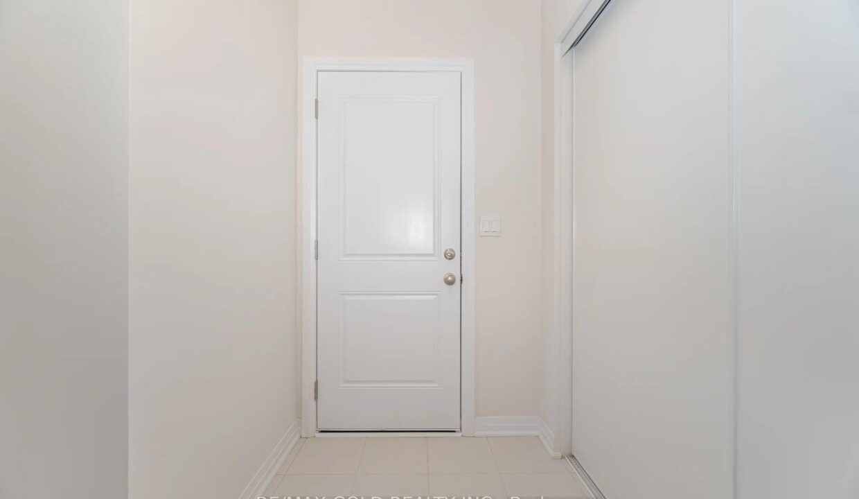 8b758347-7219-474f-bdfd-66e04952e44c-l.jpeg
